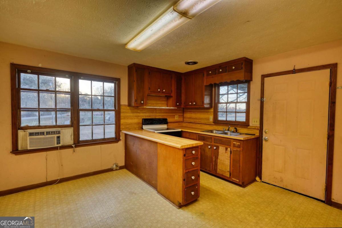 3195 Highway 213 Mansfield GA 30055