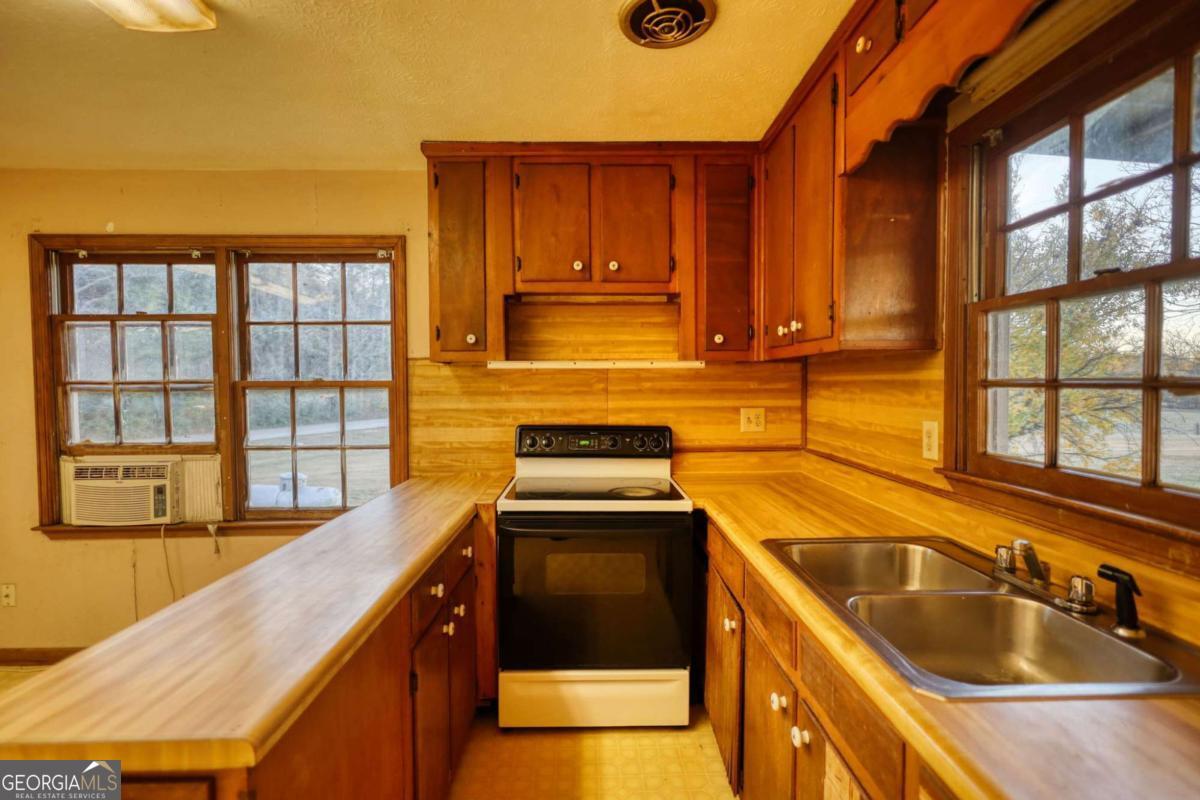 3195 Highway 213 Mansfield GA 30055