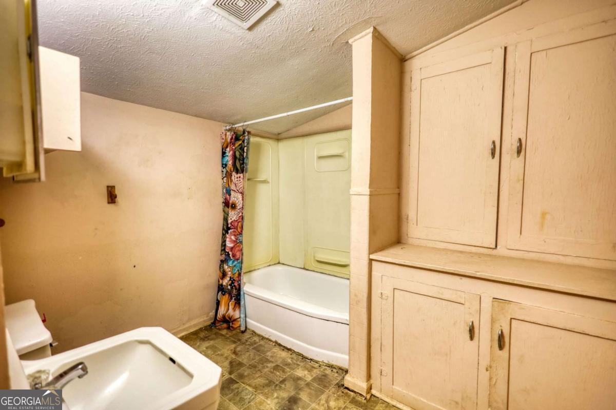 3195 Highway 213 Mansfield GA 30055