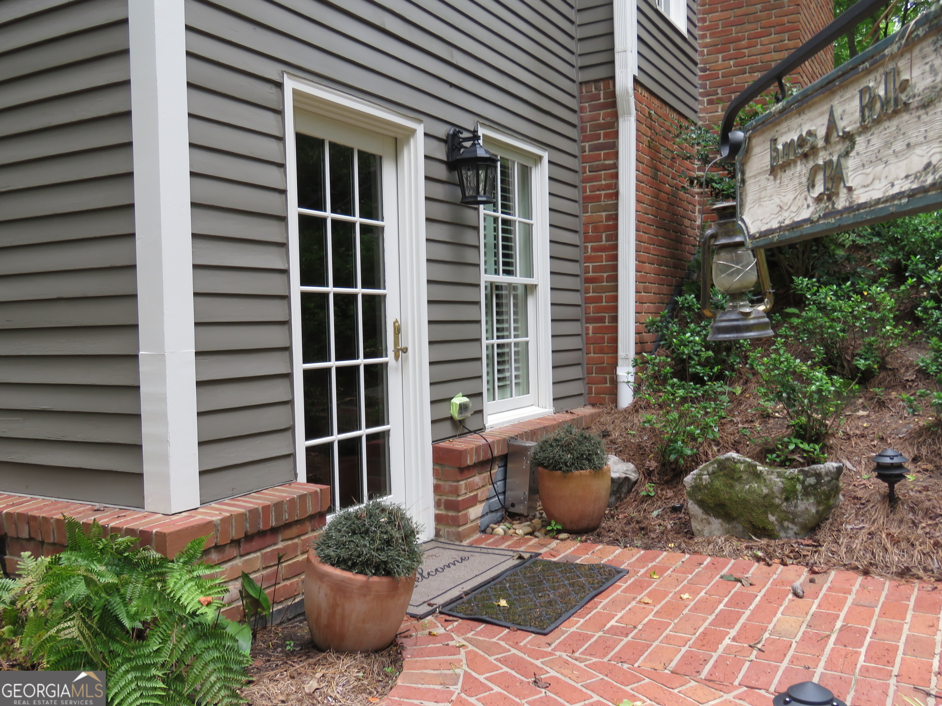 4464 Woodland Brook Drive SE Atlanta GA 30339