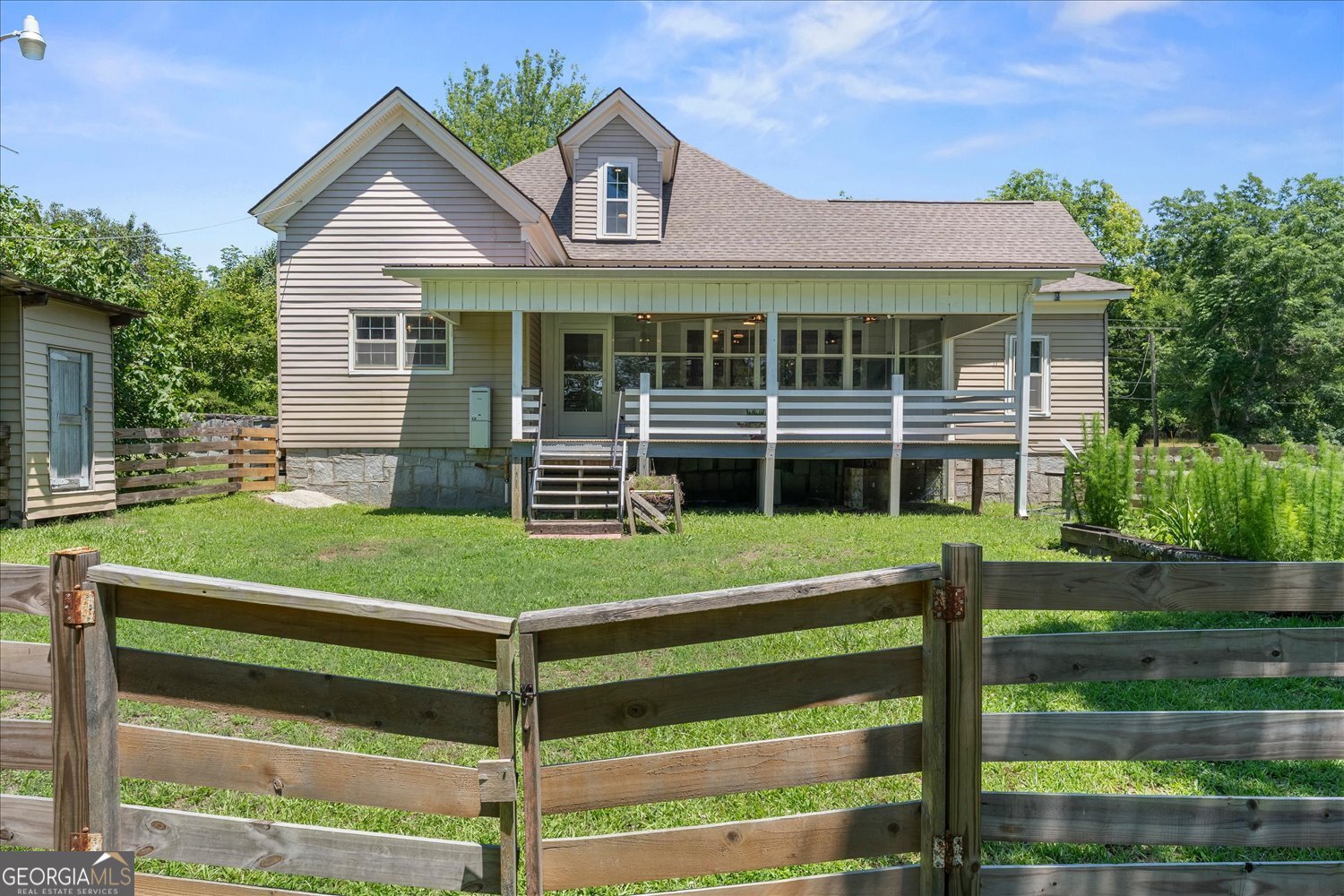 277 N Hulin Avenue Tignall GA 30668