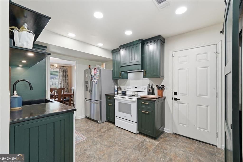 226 Charles Drive NE Calhoun GA 30701