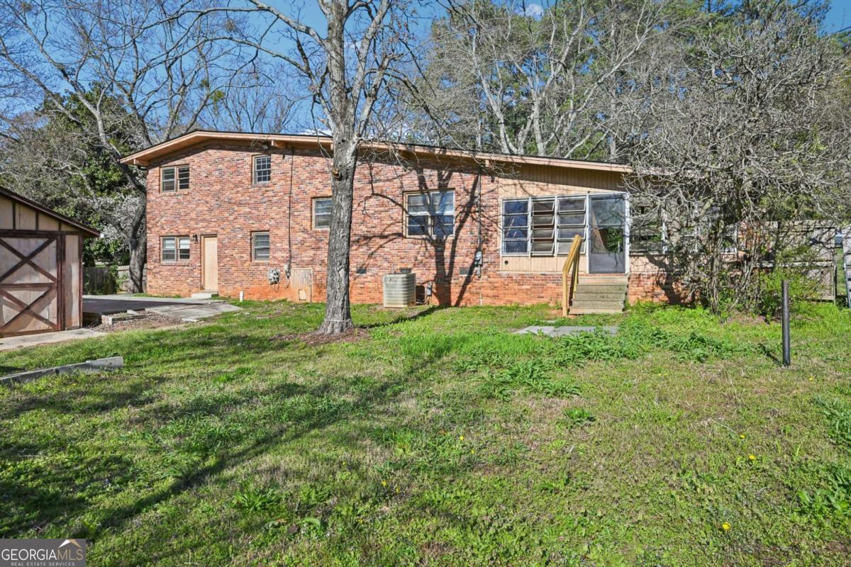 1324 N Hicks Circle NW Conyers GA 30012