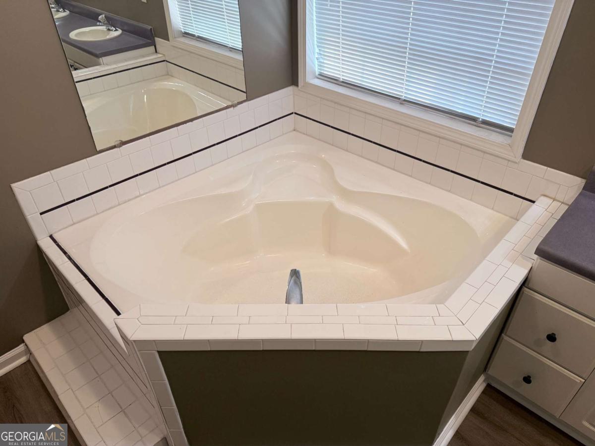 2000 Sage Court Loganville GA 30052