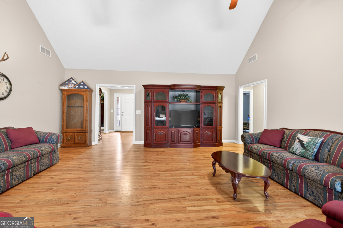 1194 Foster Road Statham GA 30666