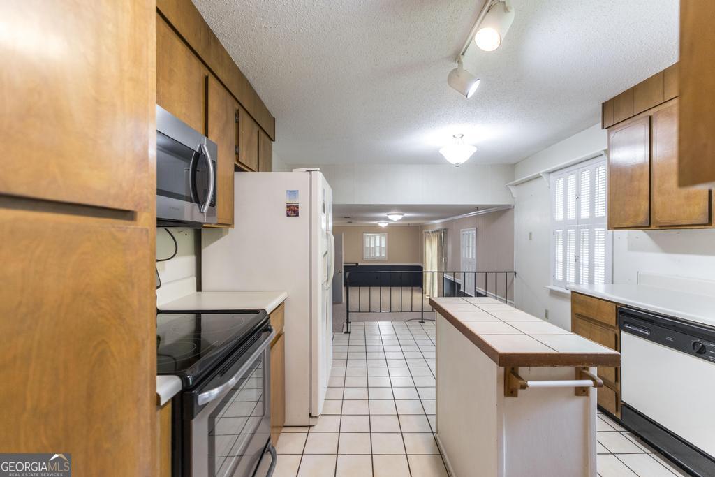 315 Donna Drive Warner Robins GA 31088
