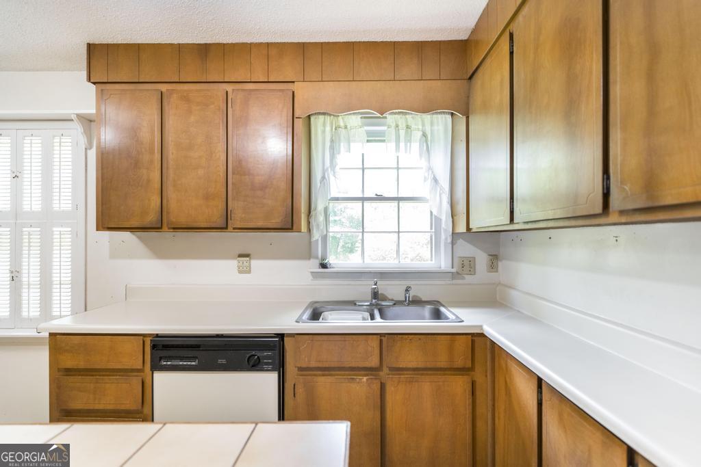 315 Donna Drive Warner Robins GA 31088