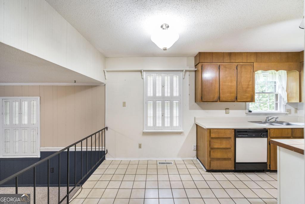 315 Donna Drive Warner Robins GA 31088