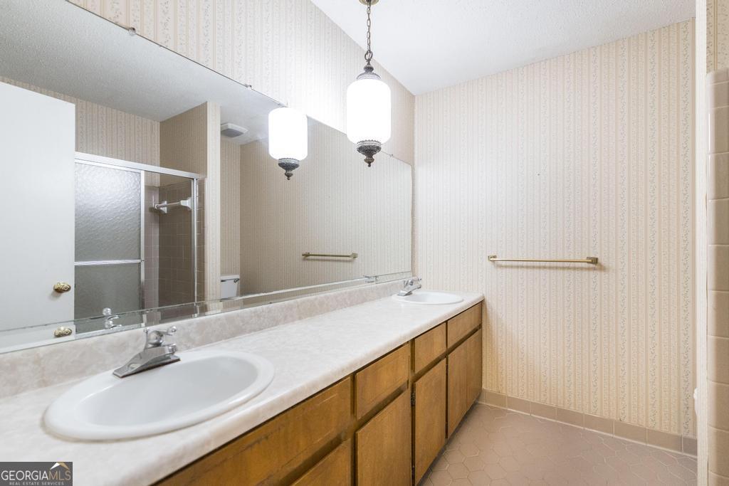 315 Donna Drive Warner Robins GA 31088