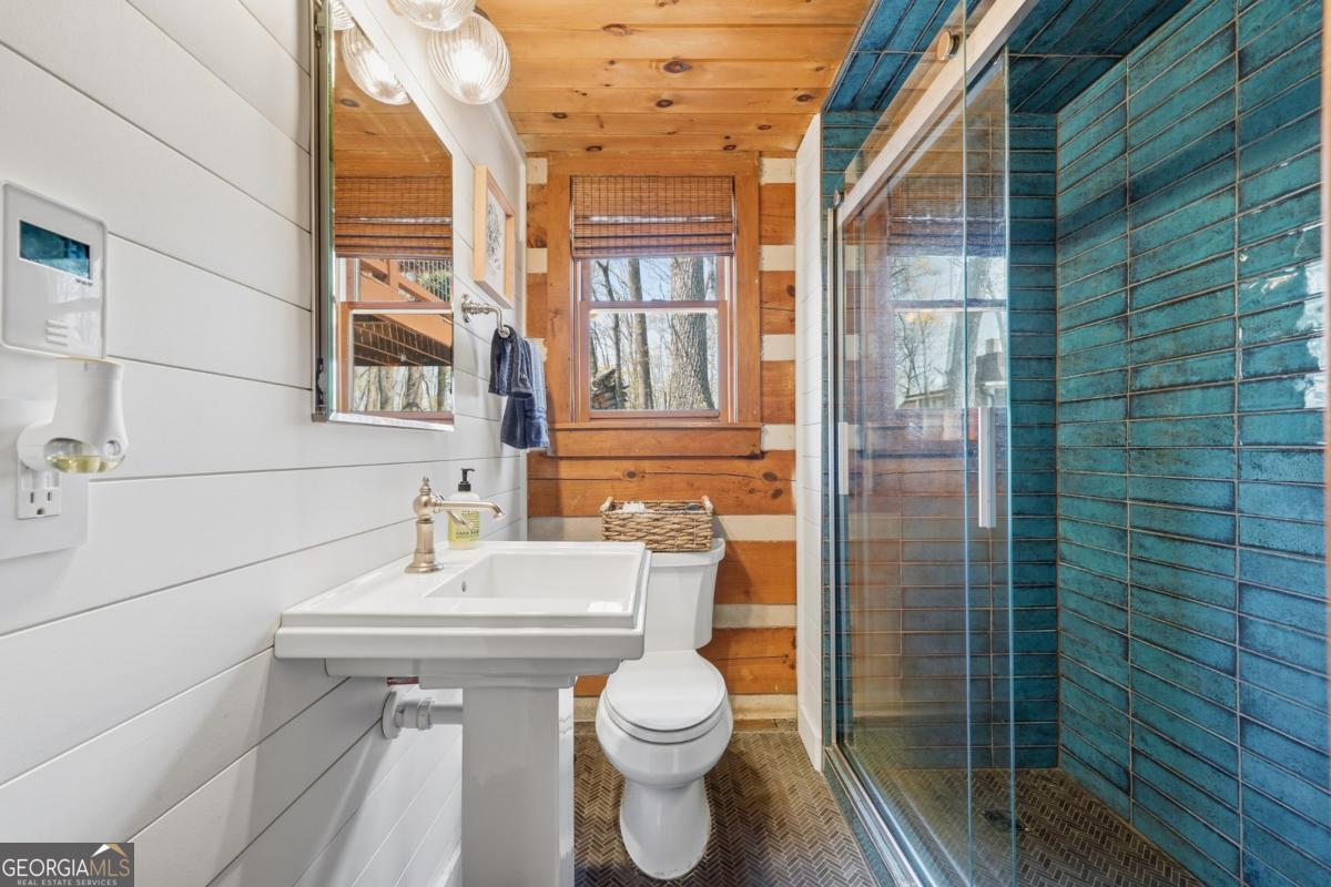 33 Foxhound Drive Ellijay GA 30540