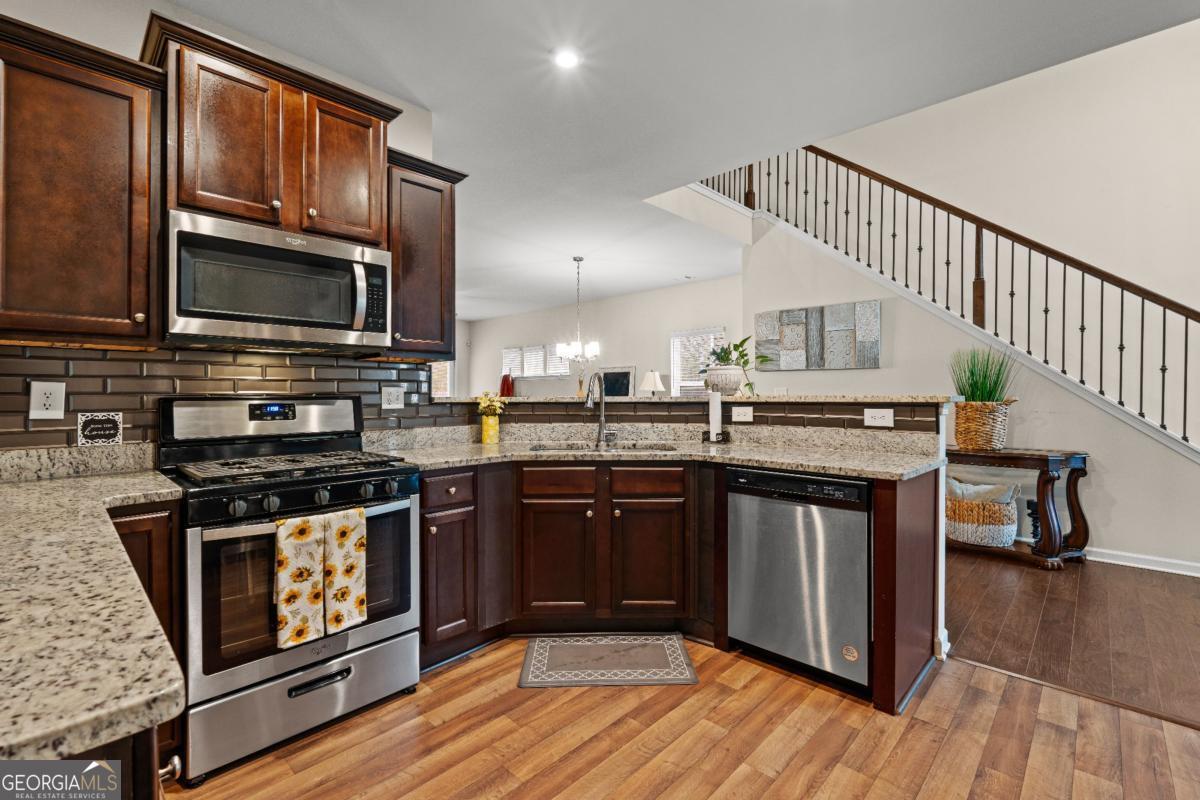 1053 Shadow Glen Drive Fairburn GA 30213