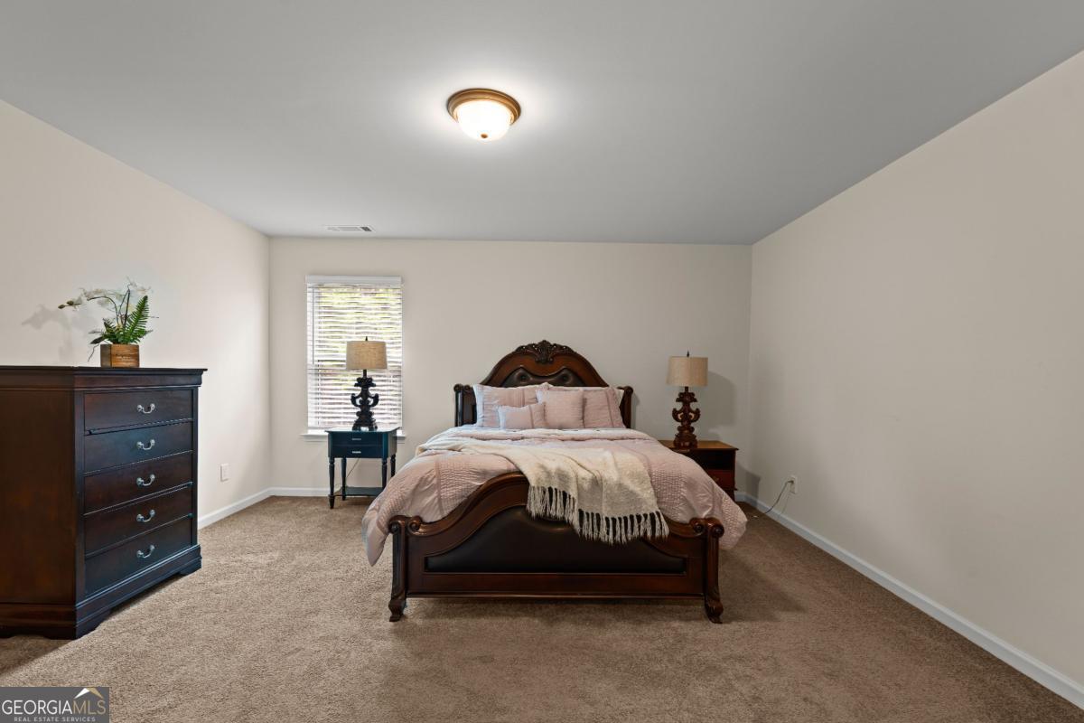 1053 Shadow Glen Drive Fairburn GA 30213