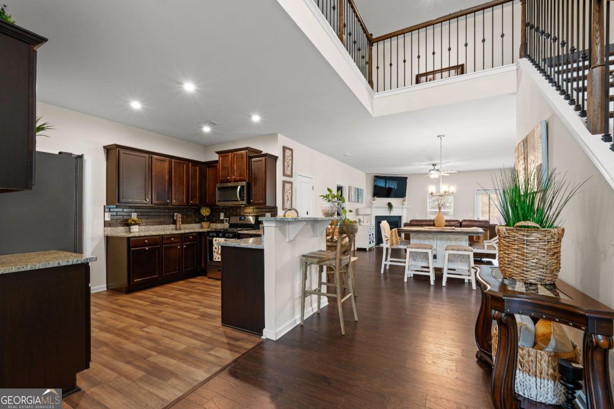 1053 Shadow Glen Drive Fairburn GA 30213