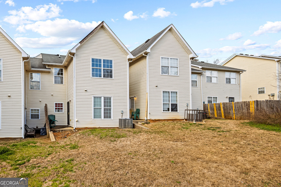 1482 Riverrock Trail Riverdale GA 30296