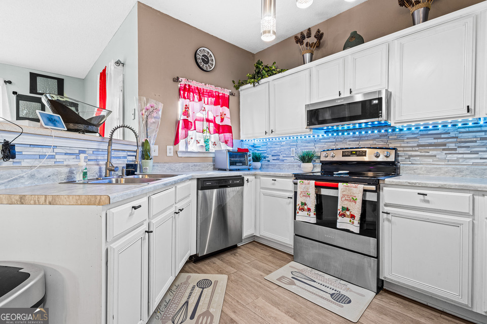 1482 Riverrock Trail Riverdale GA 30296