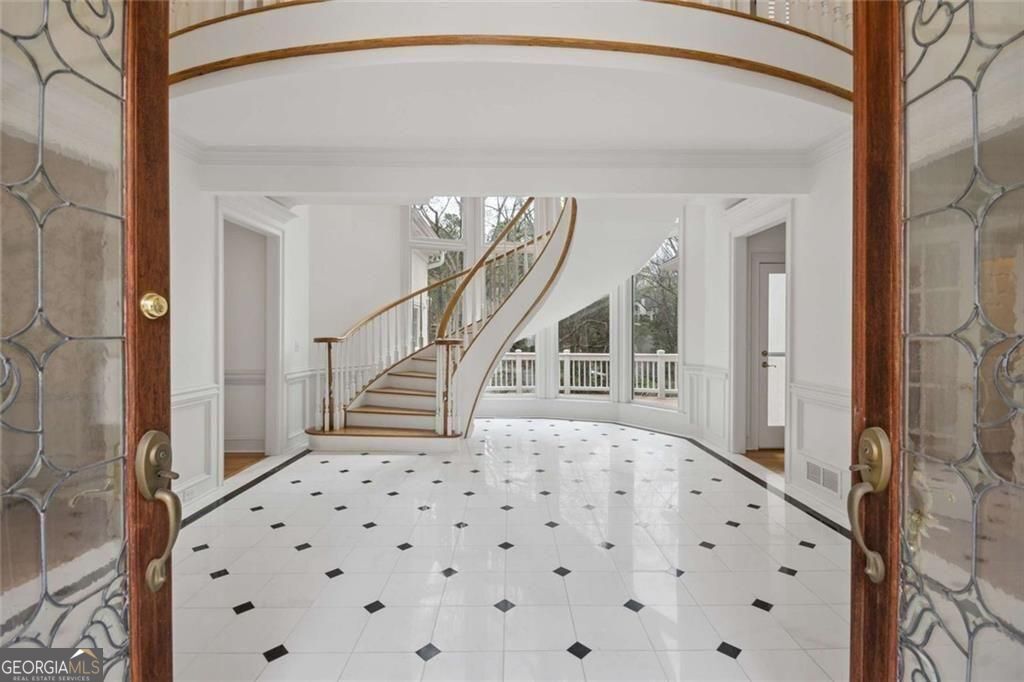 8500 Valemont Drive Sandy Springs GA 30350