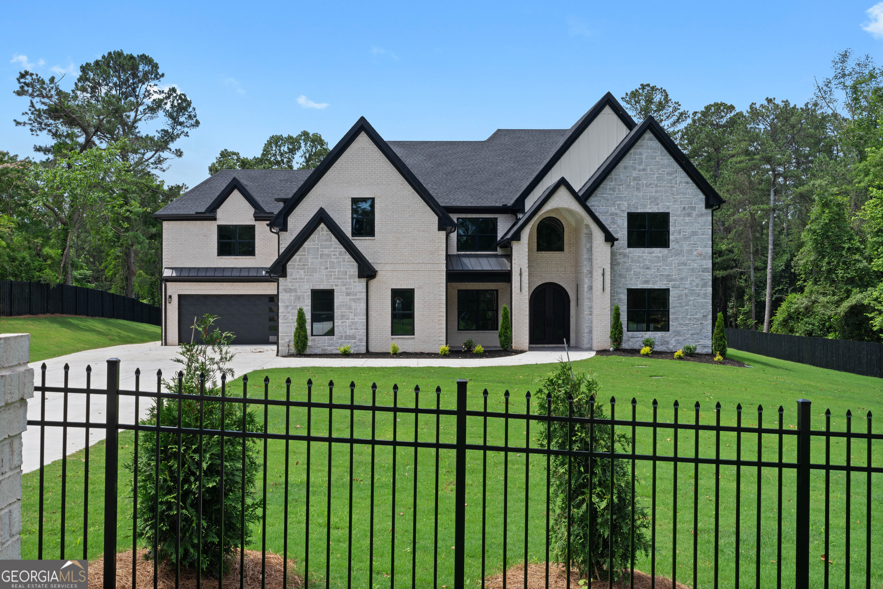 3255 Smithtown Road Suwanee GA 30024