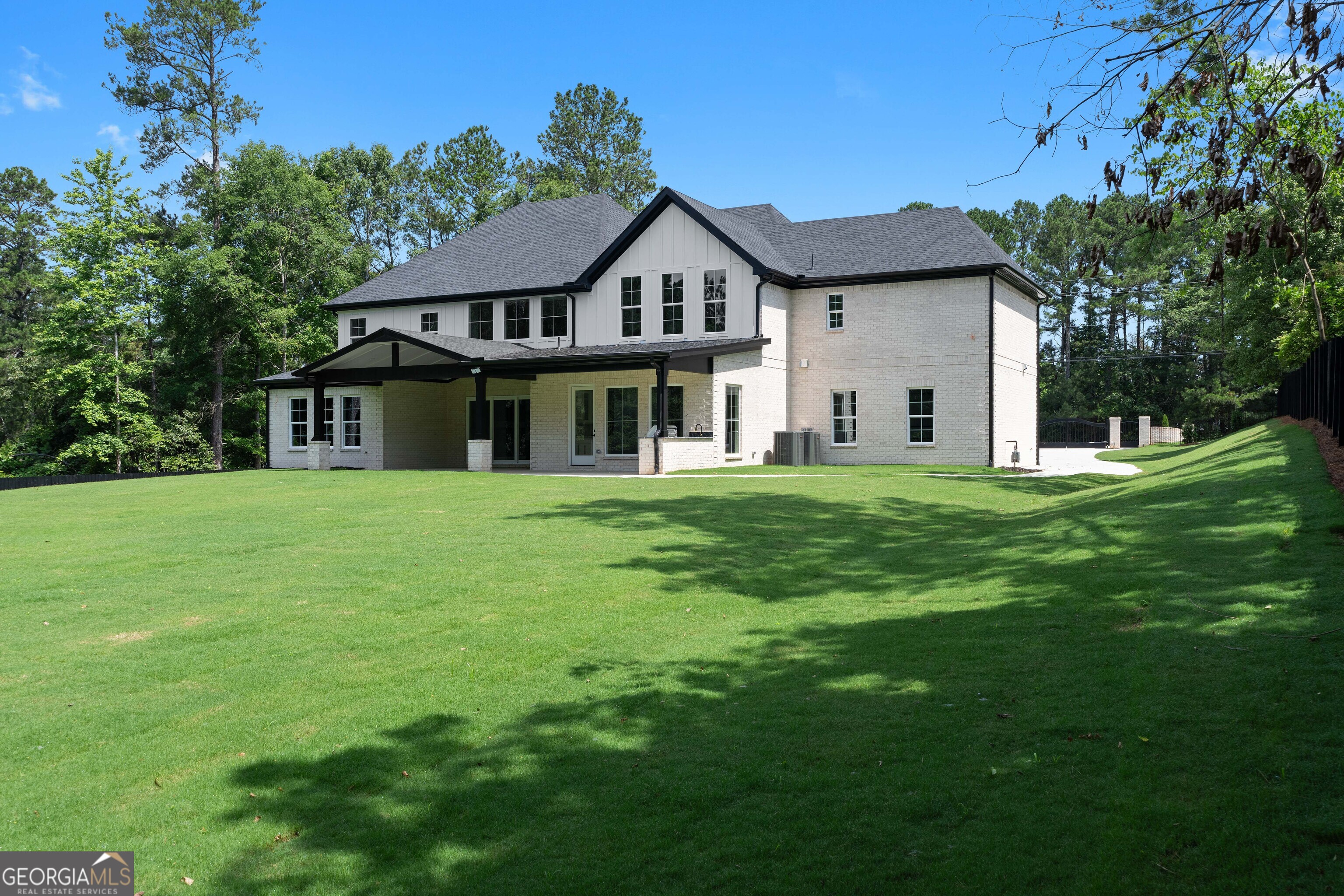 3255 Smithtown Road Suwanee GA 30024