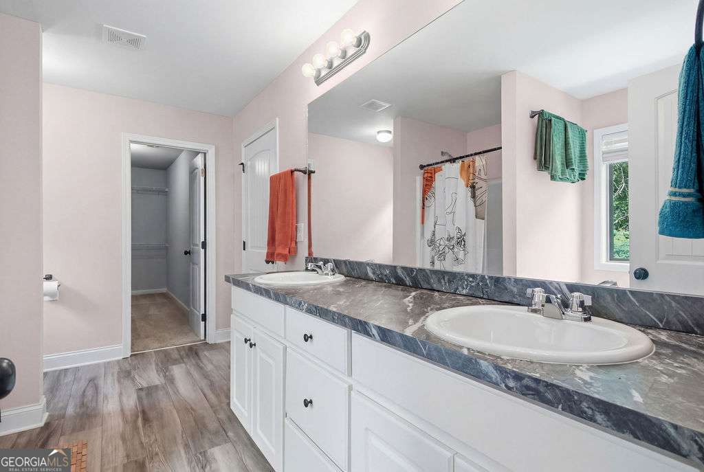 271 Oxmoor No Street Suffix Winterville GA 30683