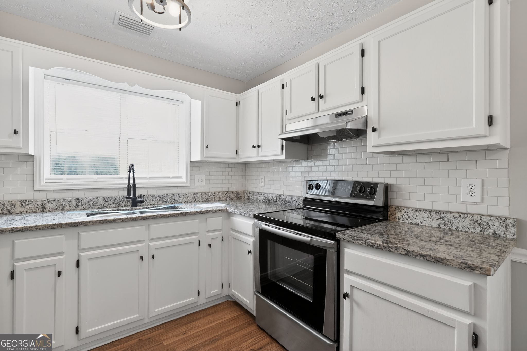 4947 Farmstead Court NE Woodstock GA 30188