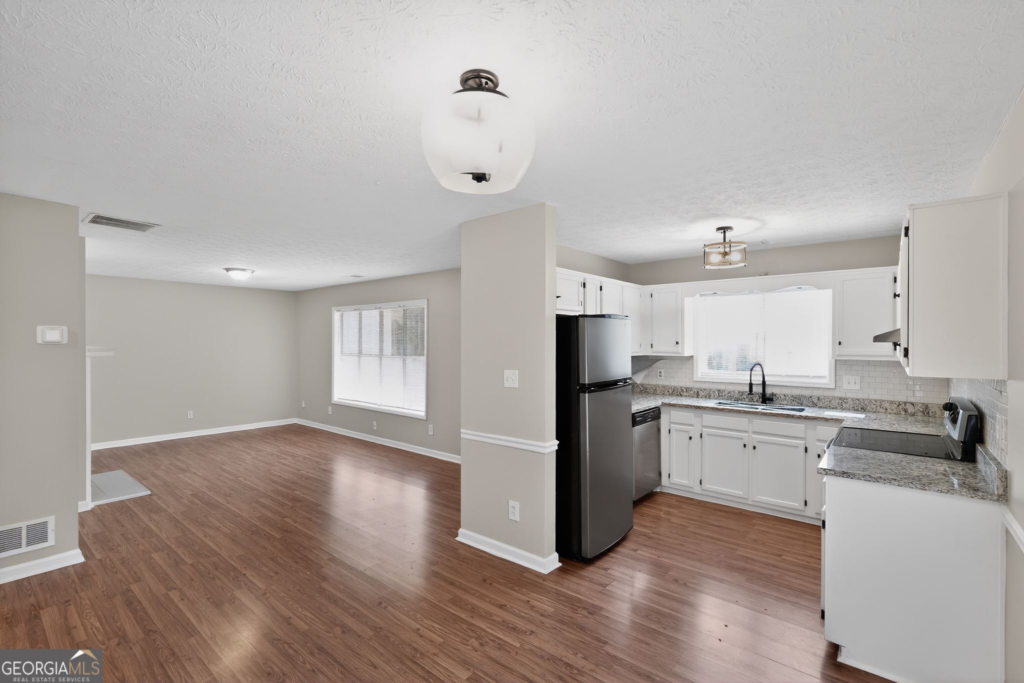 4947 Farmstead Court NE Woodstock GA 30188