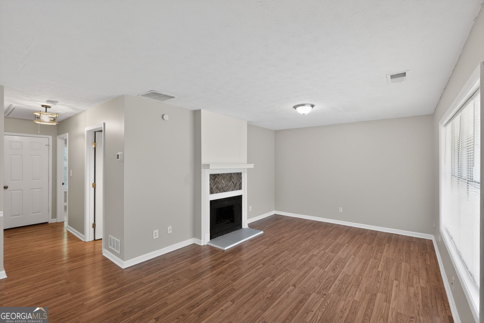 4947 Farmstead Court NE Woodstock GA 30188