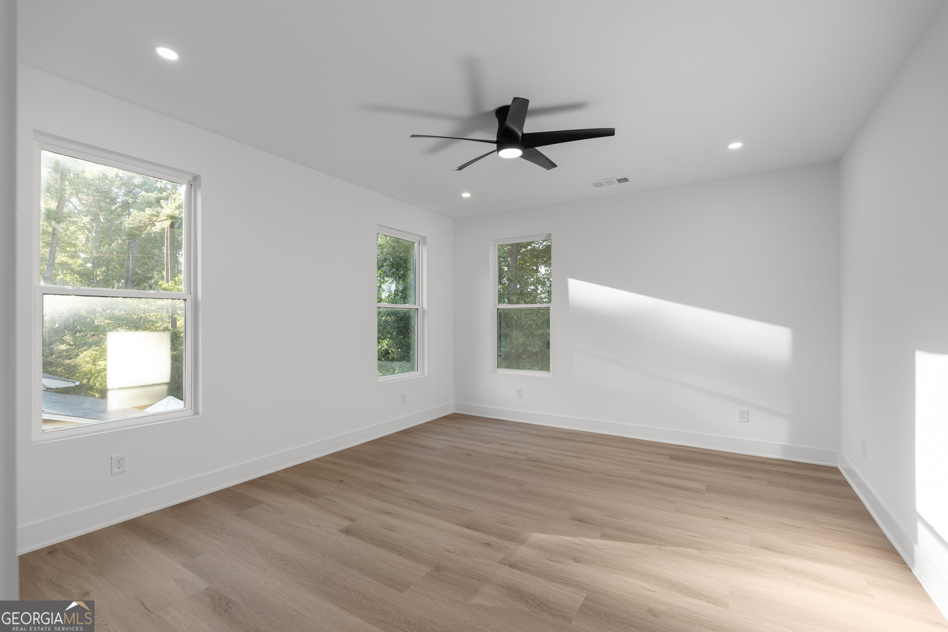 4514 Redwood Street Atlanta GA 30360