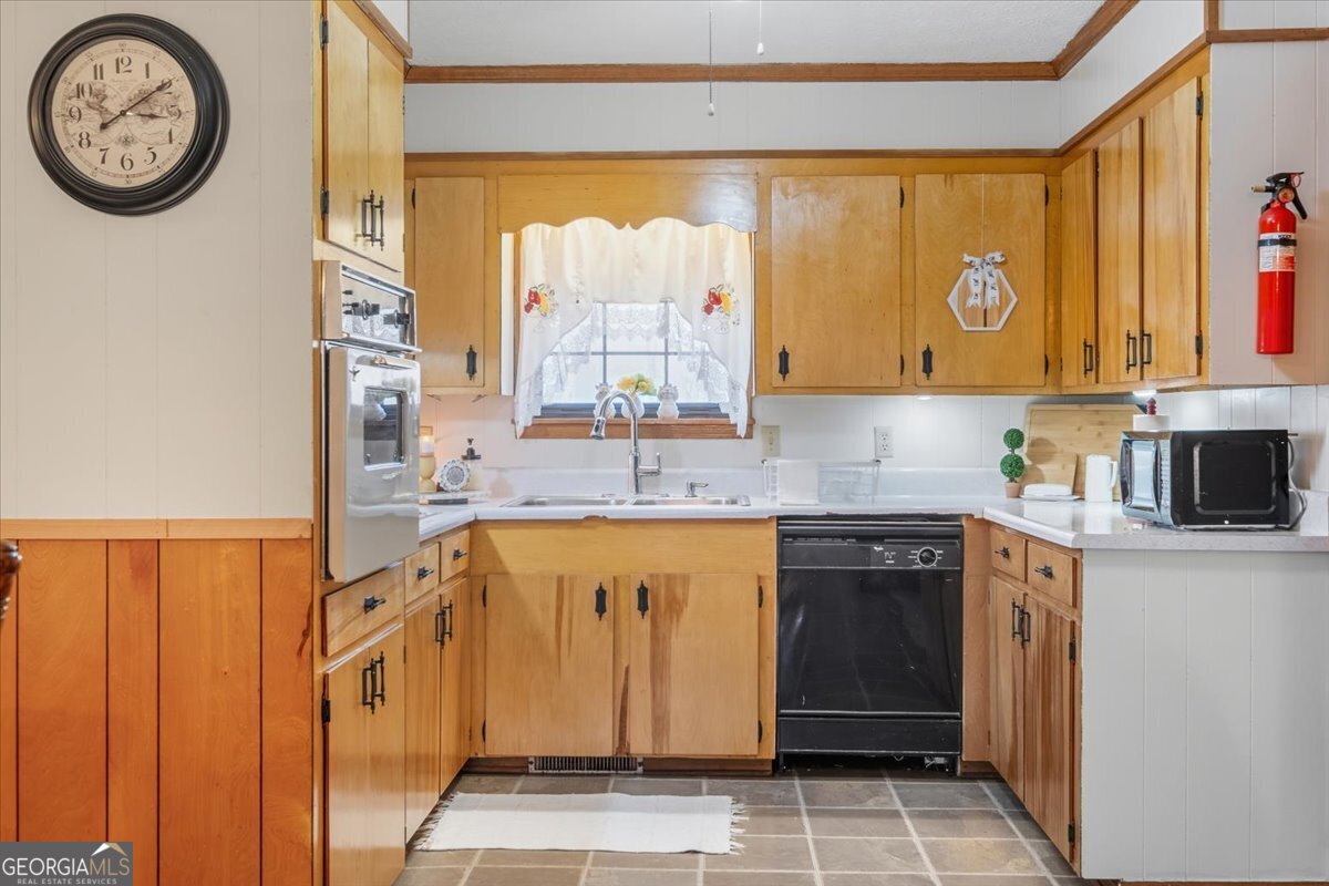 463 Compton Road SE Silver Creek GA 30173