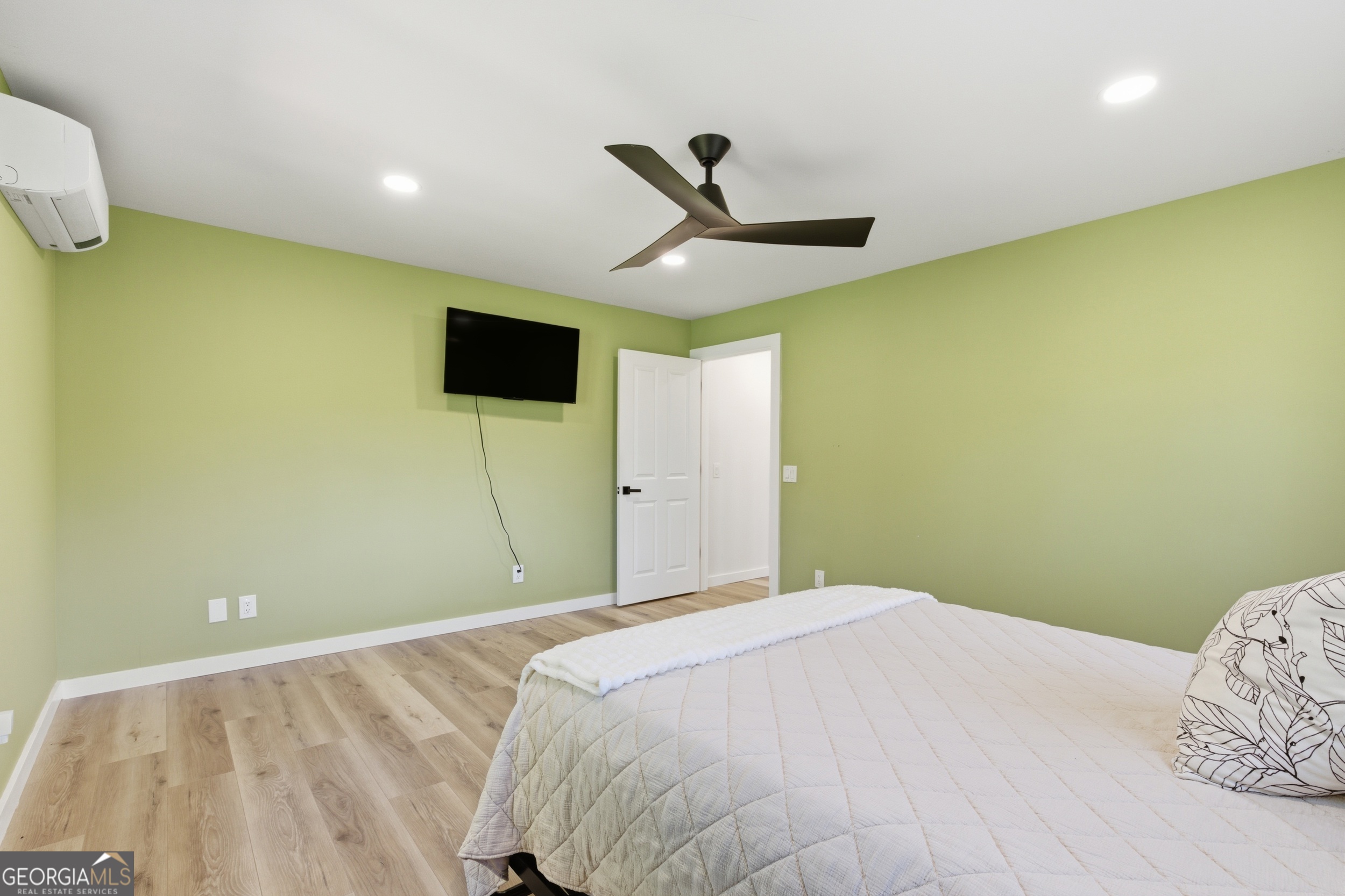 230 Majors Lane Rabun Gap GA 30568