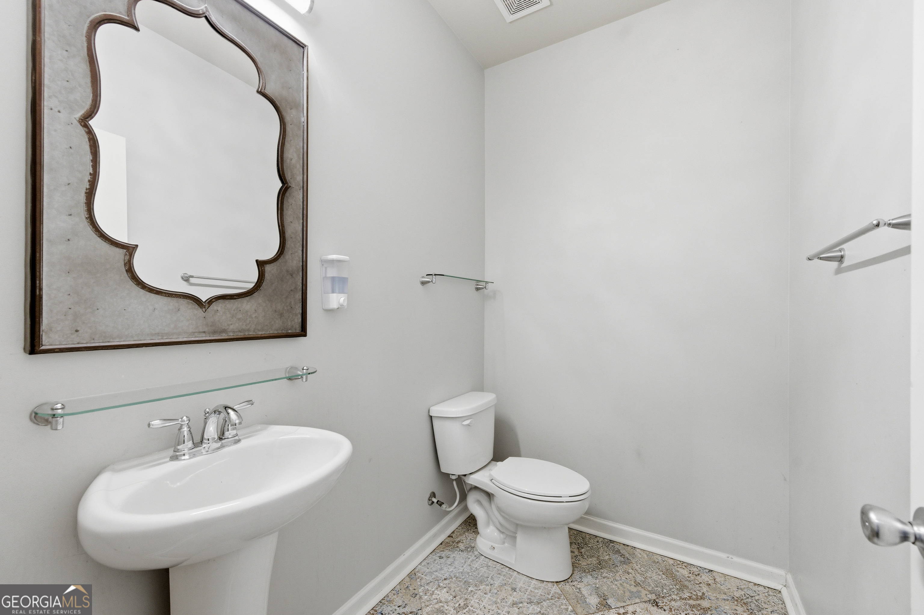 20 Grampian Way Marietta GA 30008