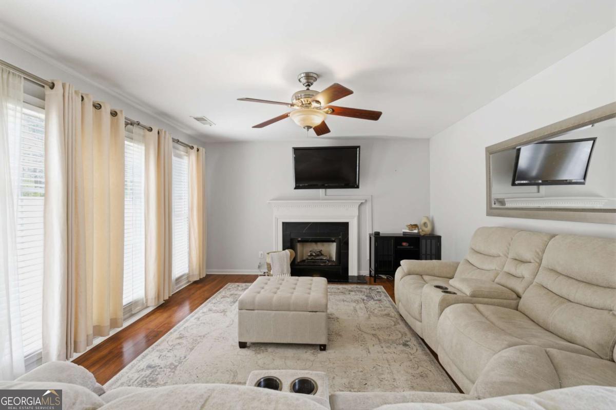 752 Hunters Trace Dallas GA 30157