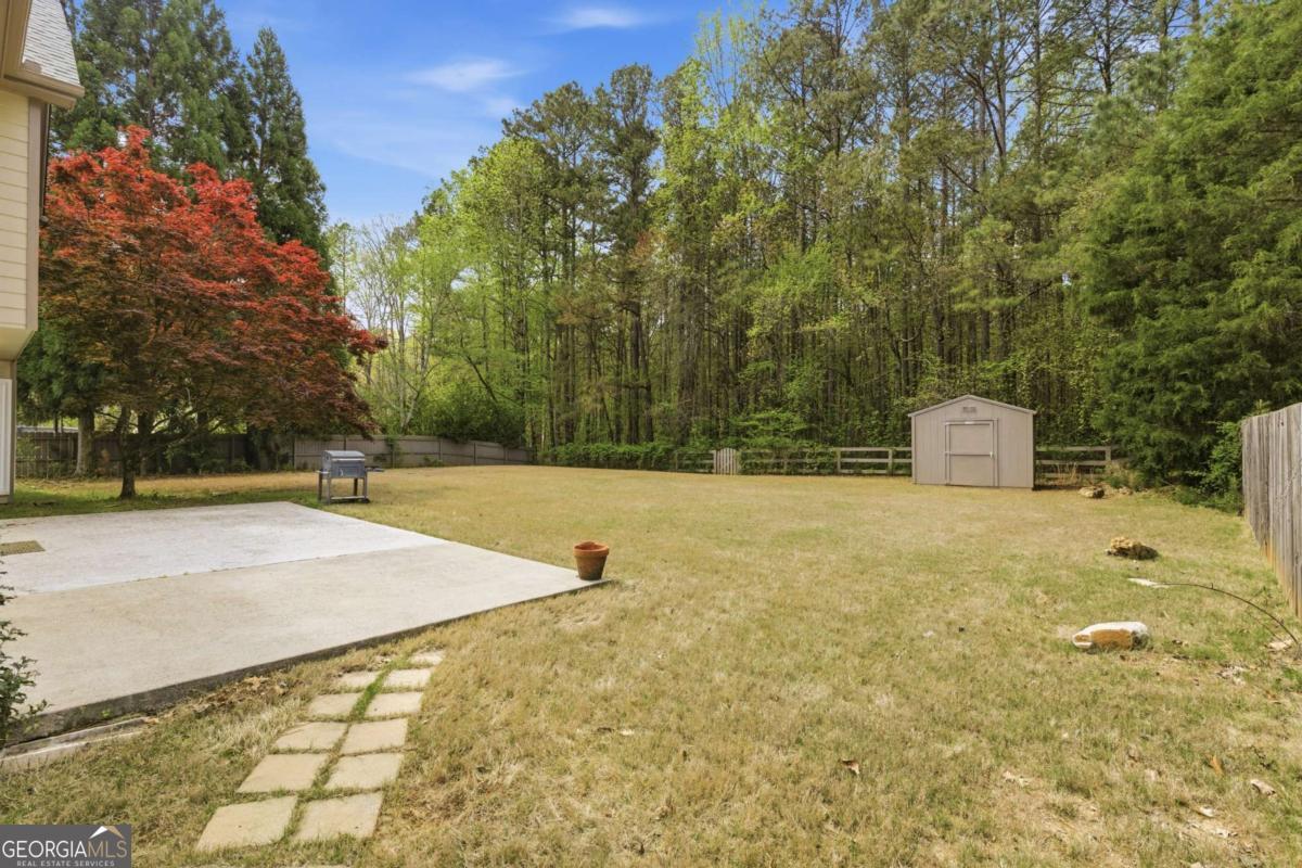 752 Hunters Trace Dallas GA 30157