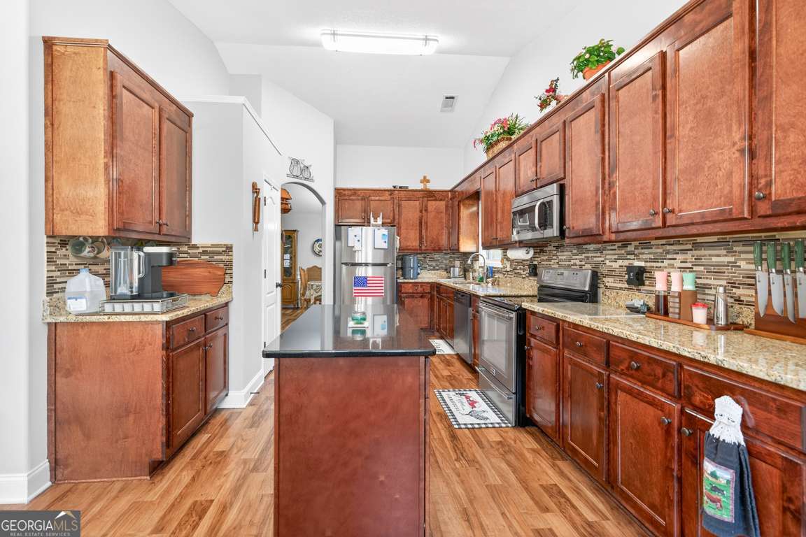 1411 Silvergate Way Winder GA 30680