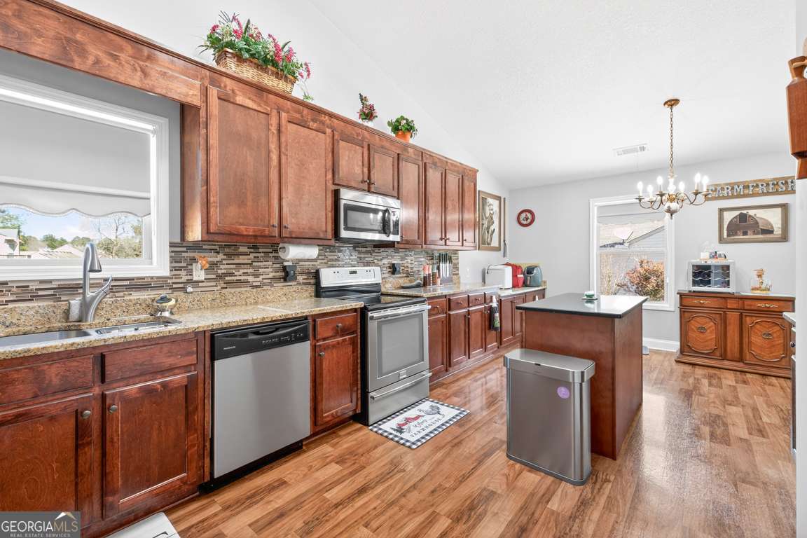 1411 Silvergate Way Winder GA 30680