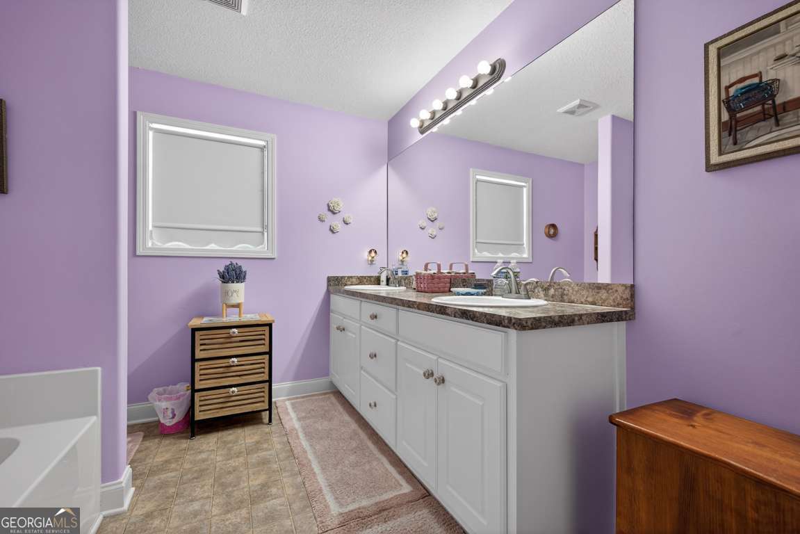 1411 Silvergate Way Winder GA 30680