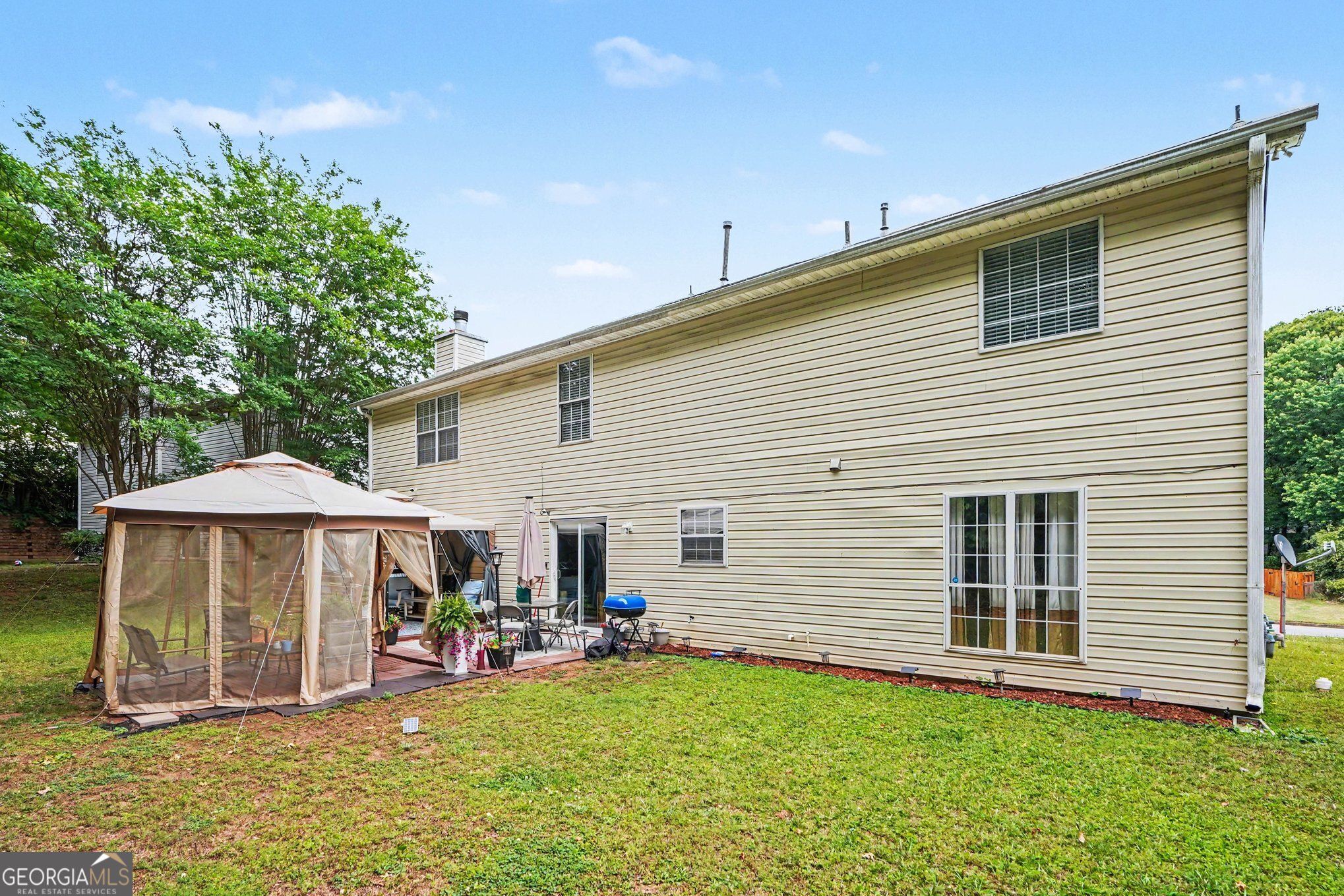 1142 W Shore Drive Riverdale GA 30296
