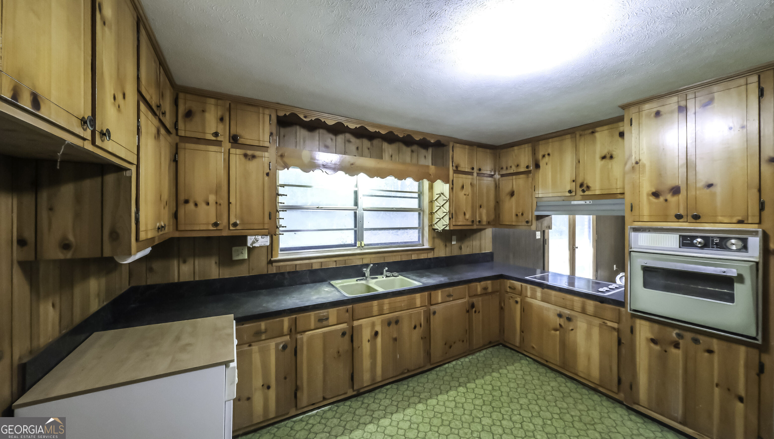 14 Daniel Road Tallapoosa GA 30176