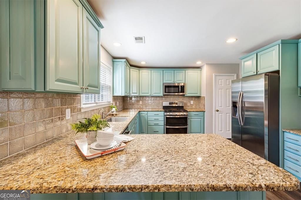 1020 Amber Leaf Court Roswell GA 30076