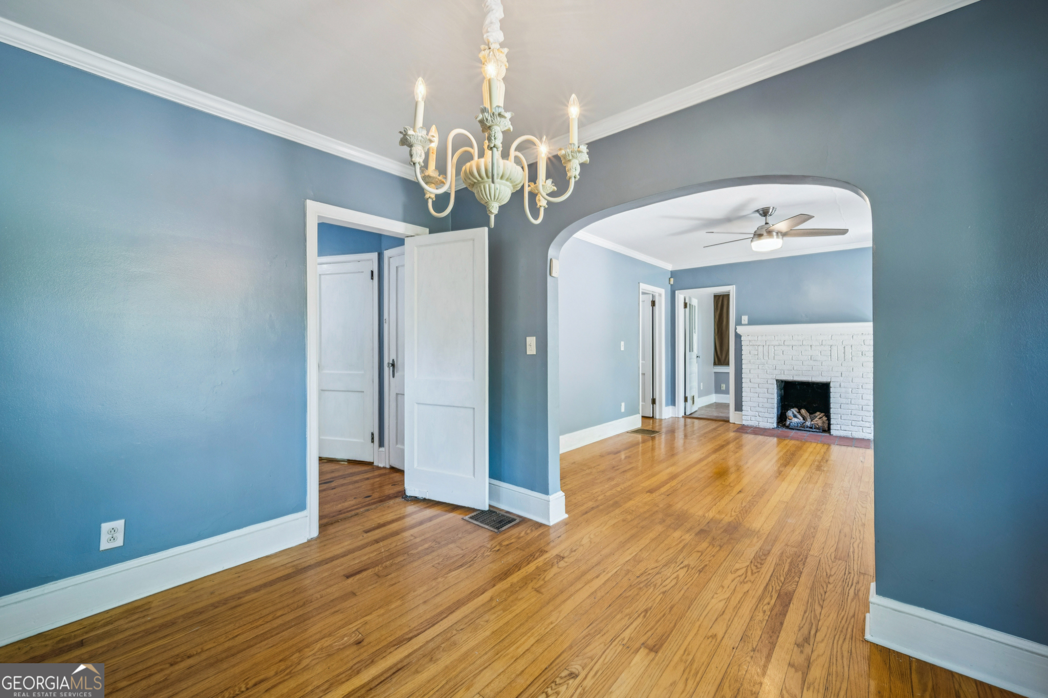 1825 Dorsey Avenue East Point GA 30344