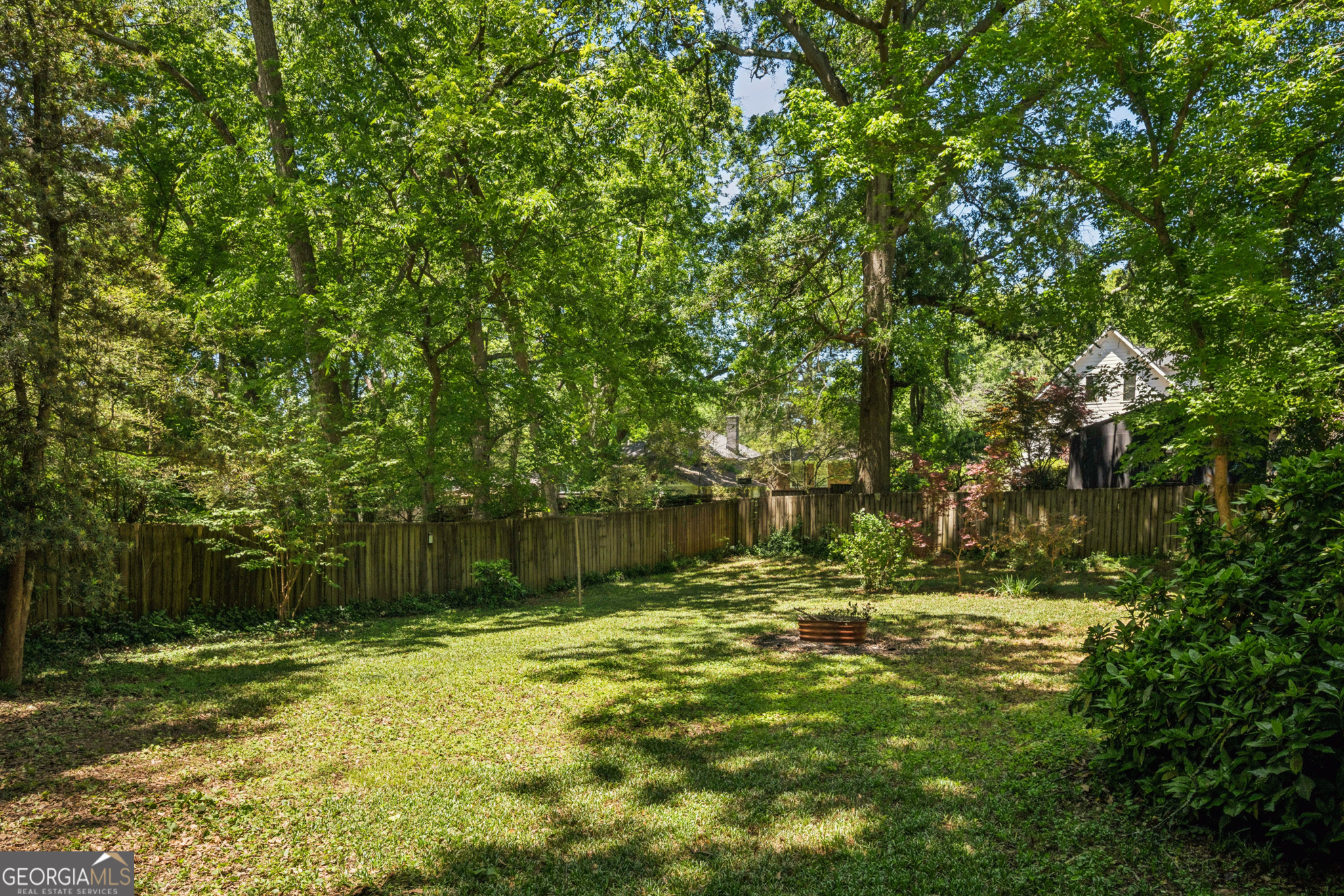1825 Dorsey Avenue East Point GA 30344