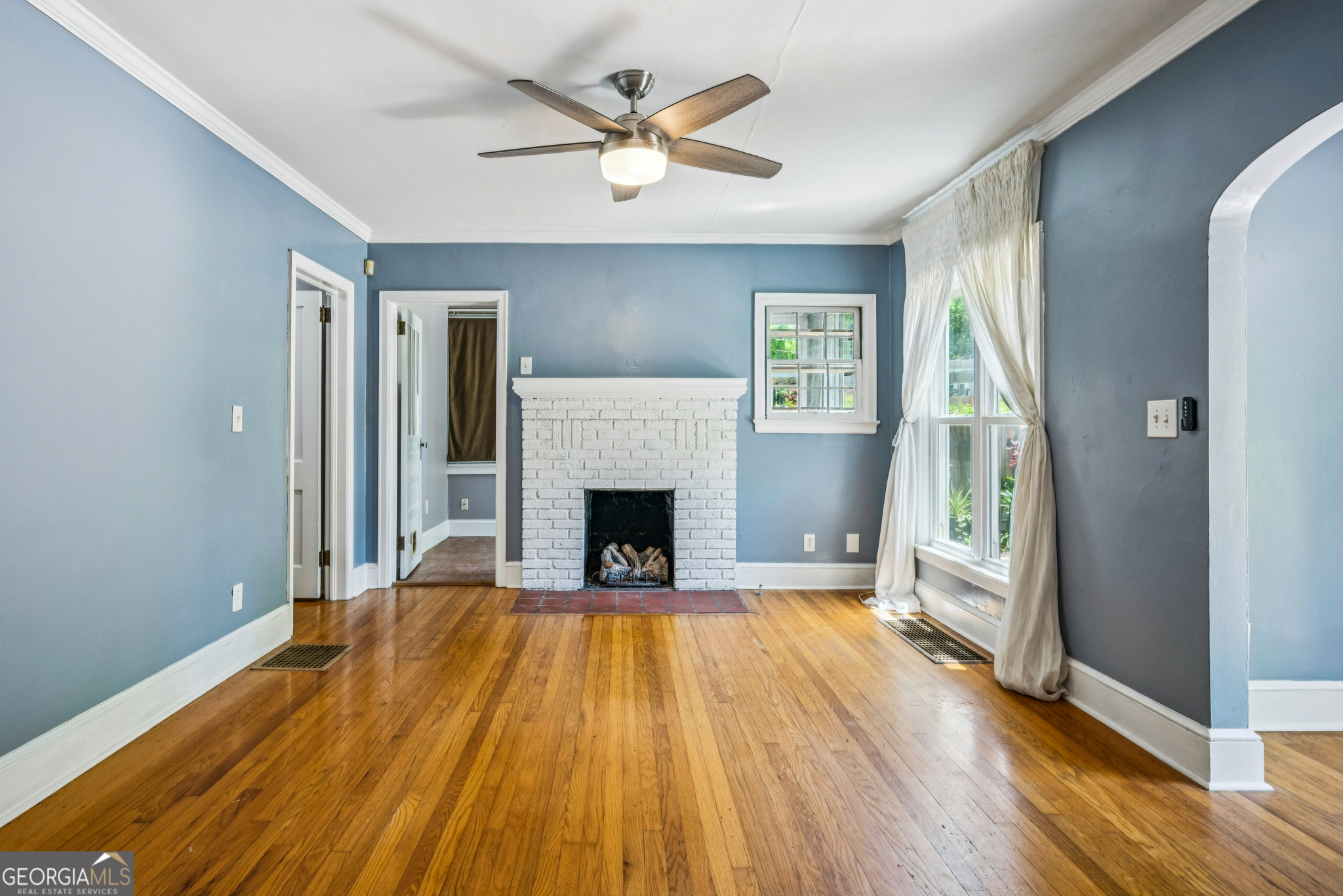 1825 Dorsey Avenue East Point GA 30344