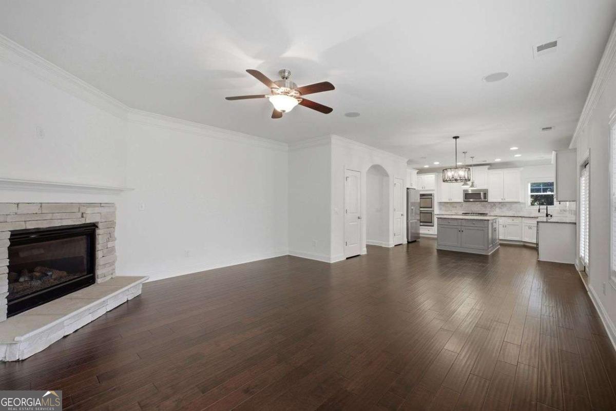 1051 Mclinden Avenue SE Smyrna GA 30080
