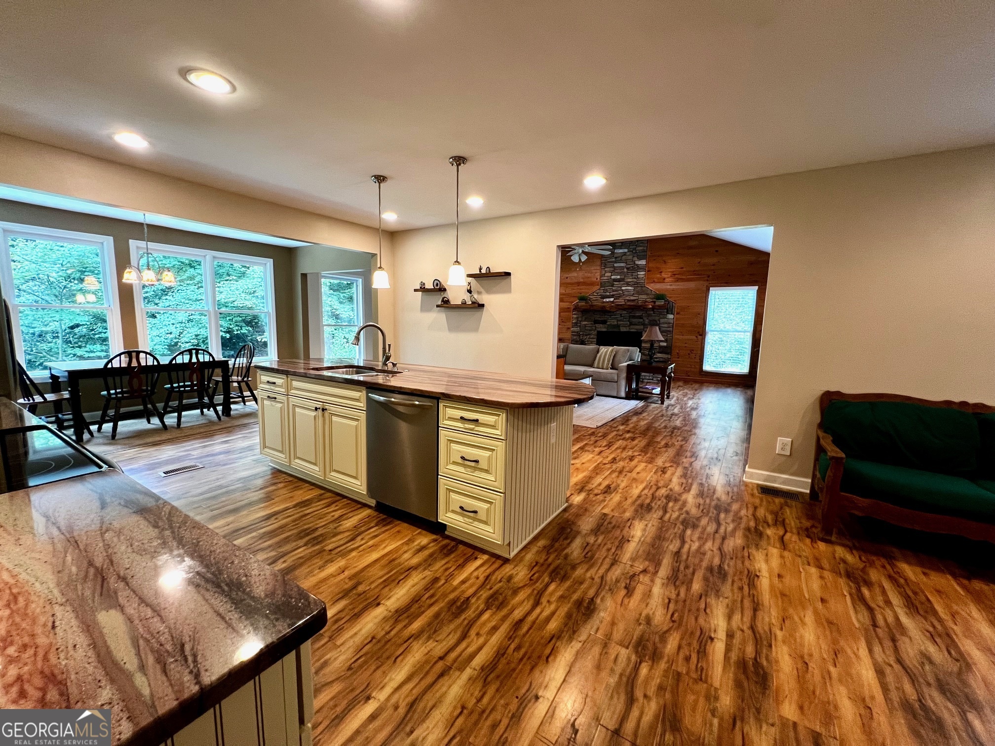 1319 Henry Evans Road Ellijay GA 30536