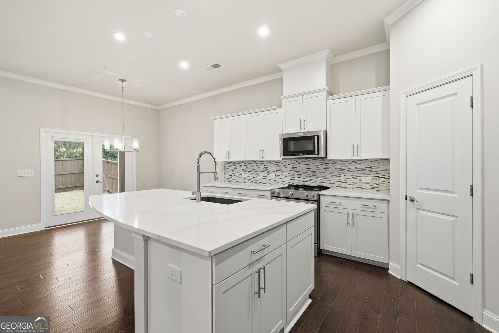 207 Holden Way Woodstock GA 30189