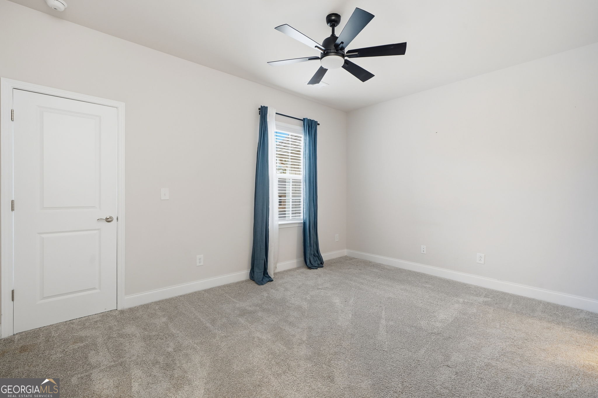 207 Holden Way Woodstock GA 30189