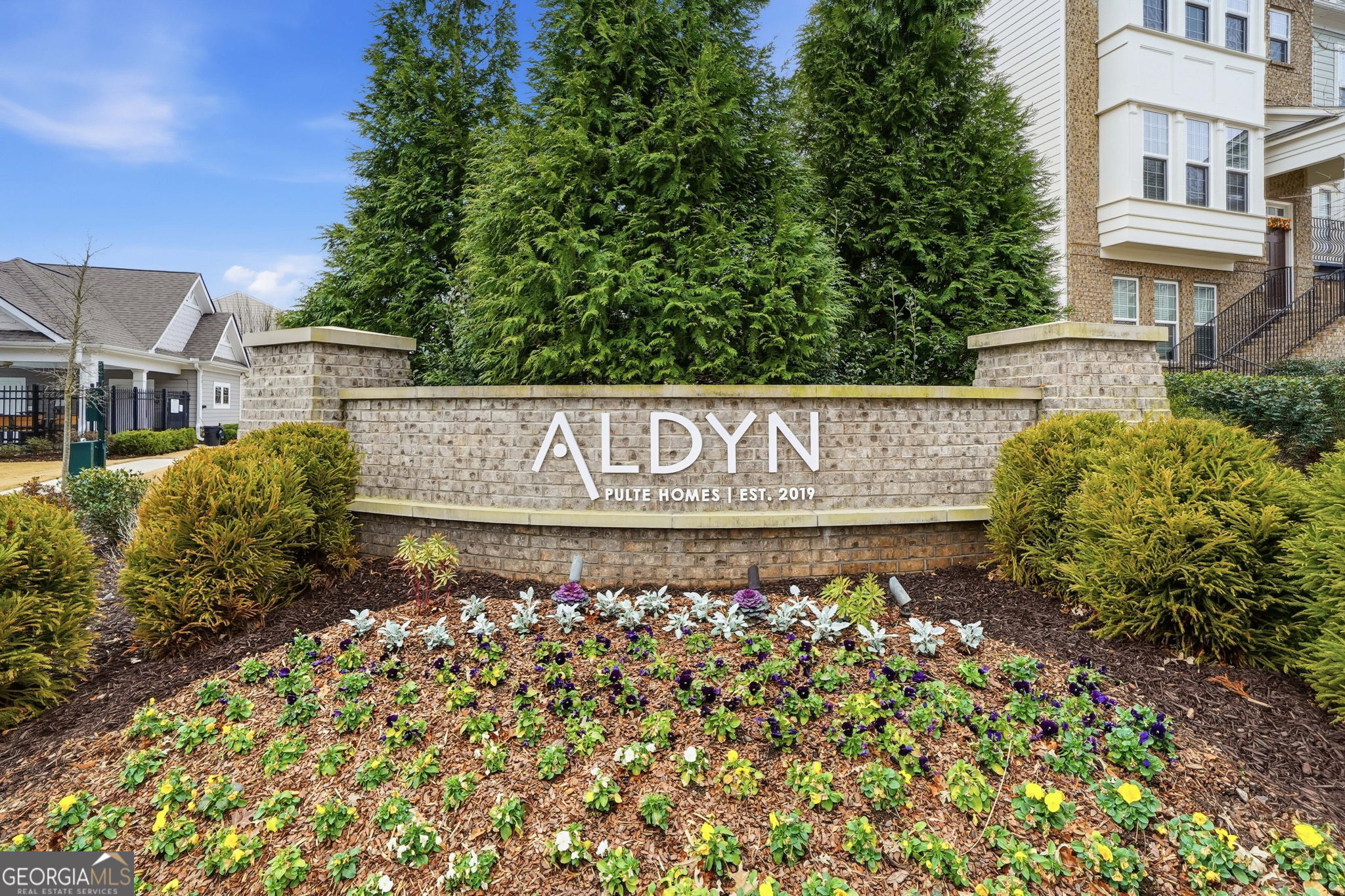 207 Holden Way Woodstock GA 30189