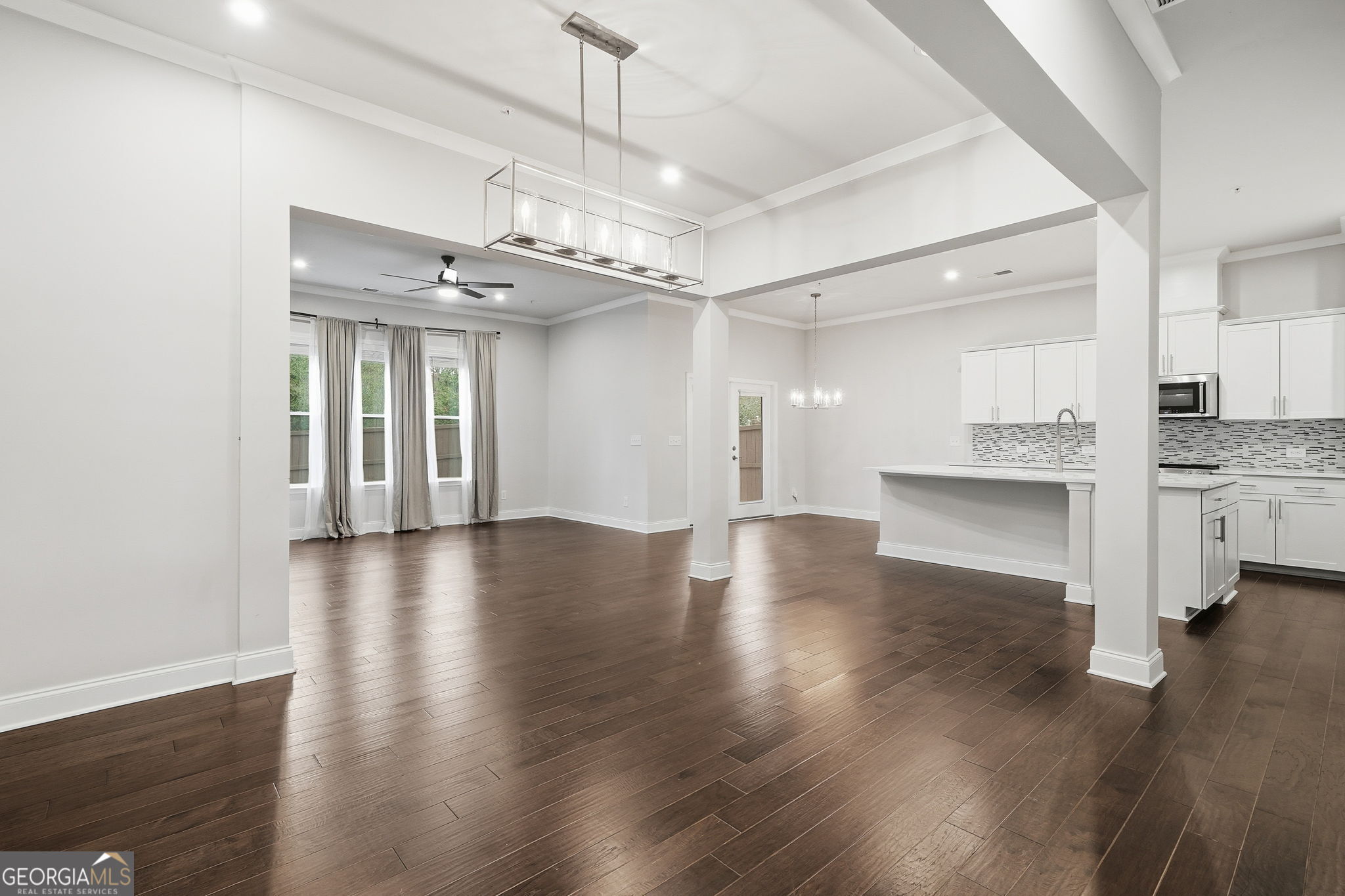 207 Holden Way Woodstock GA 30189