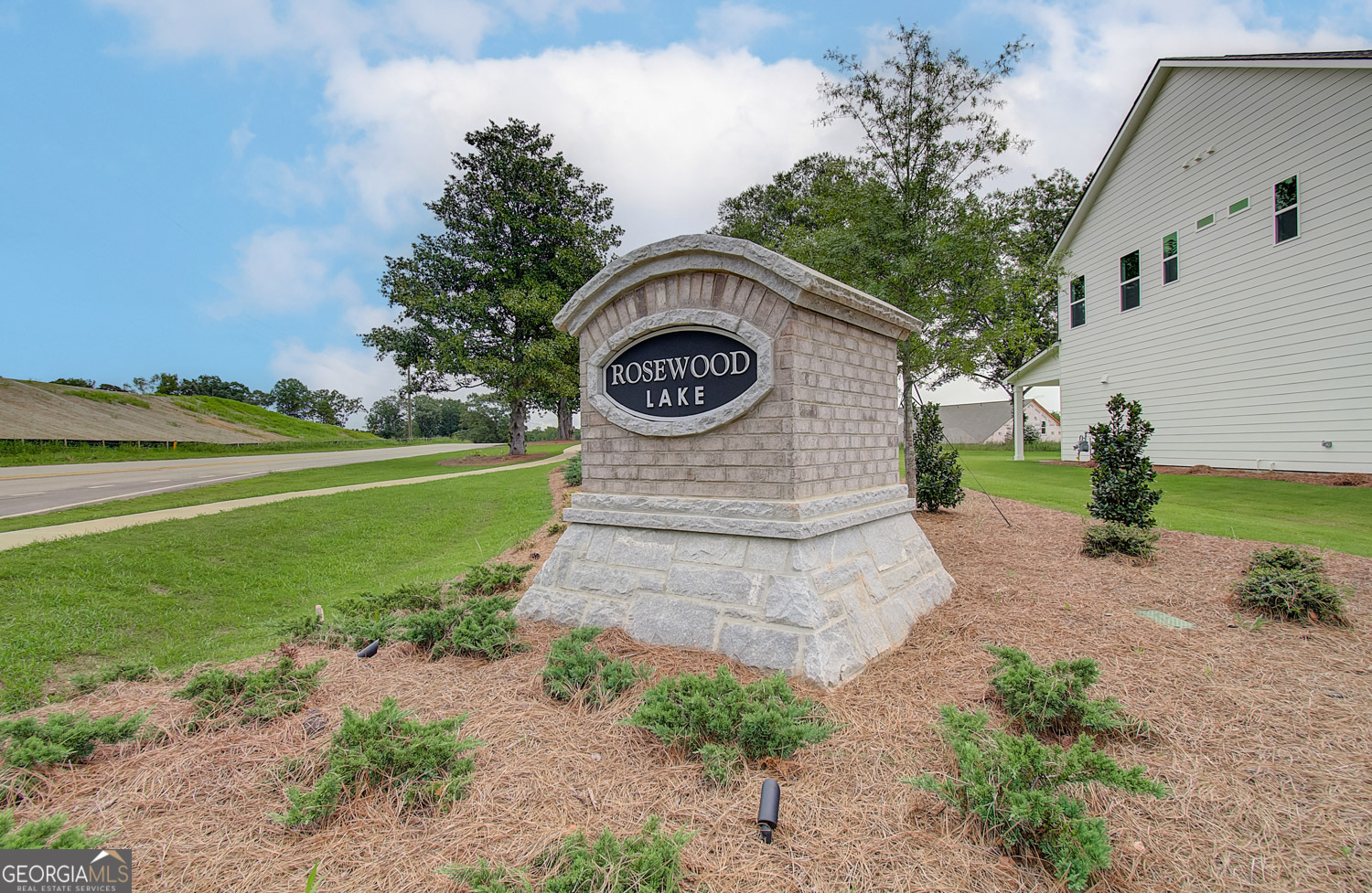 168 Brandle Rose Way Hoschton GA 30548