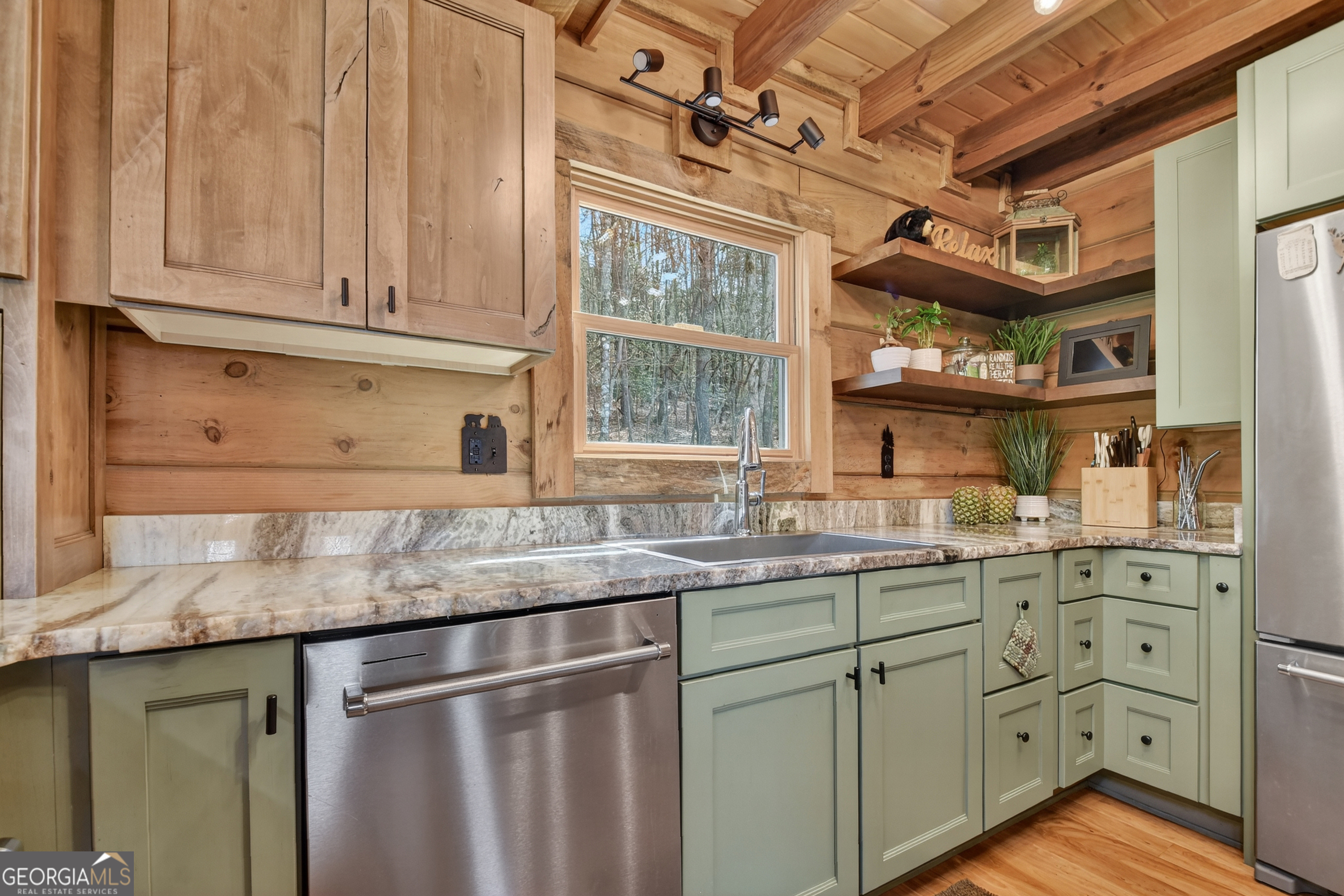 82 Indian Trace Mineral Bluff GA 30559