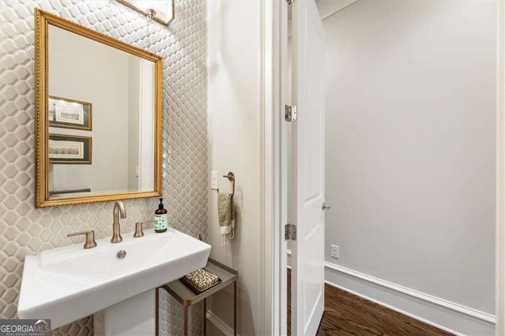 128 Grand Crescent Alpharetta GA 30009